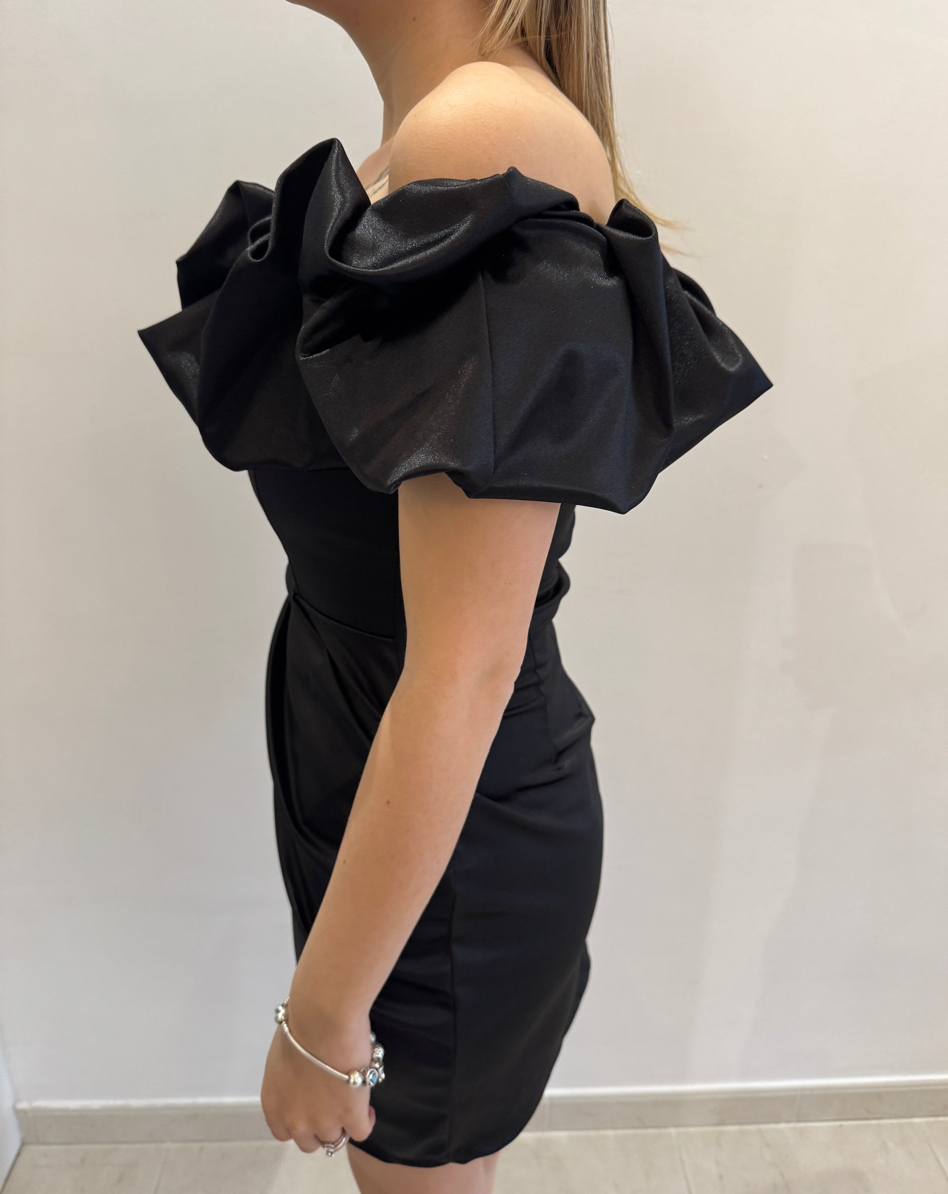 Dress con volant
