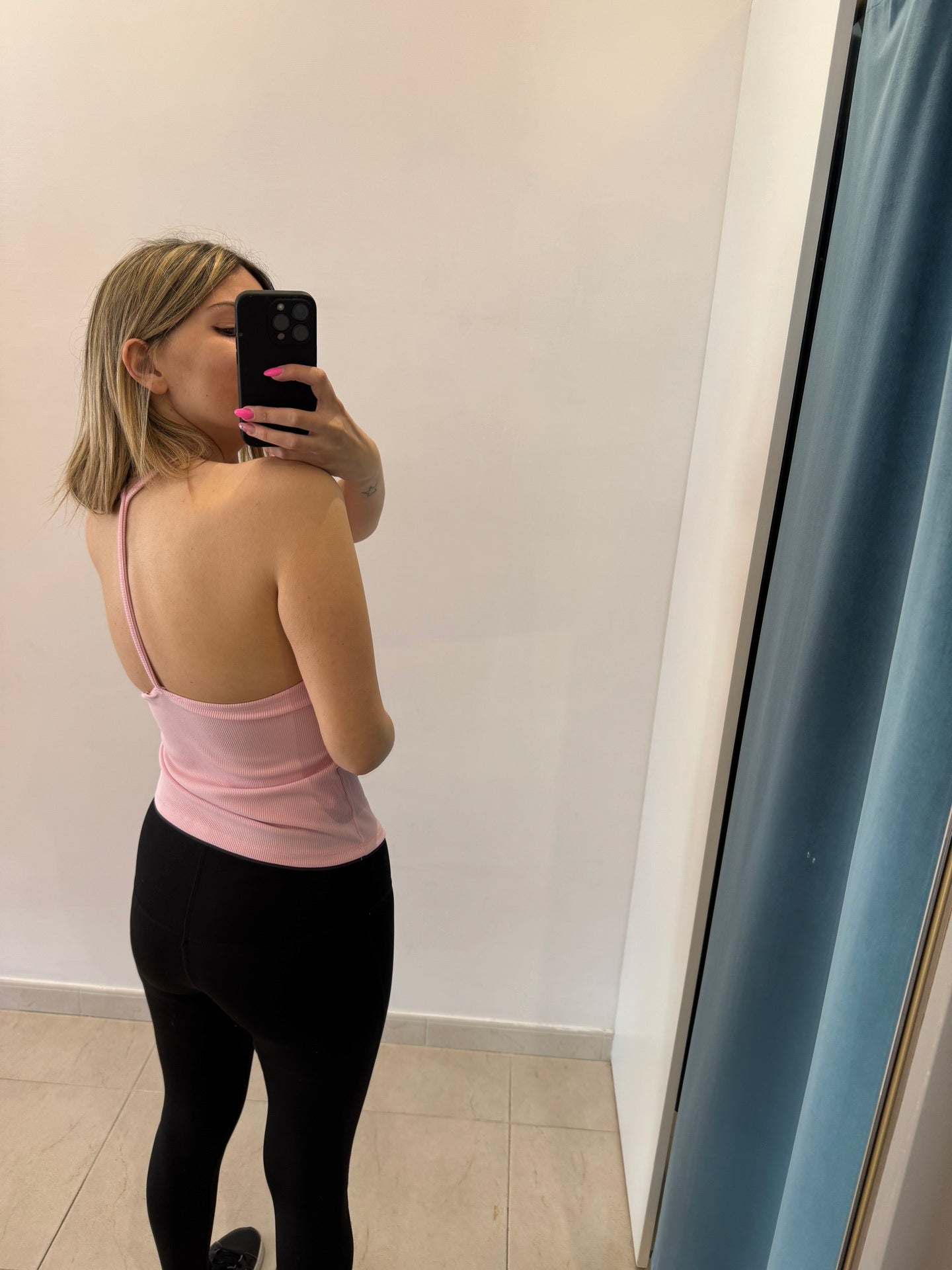 Top pink