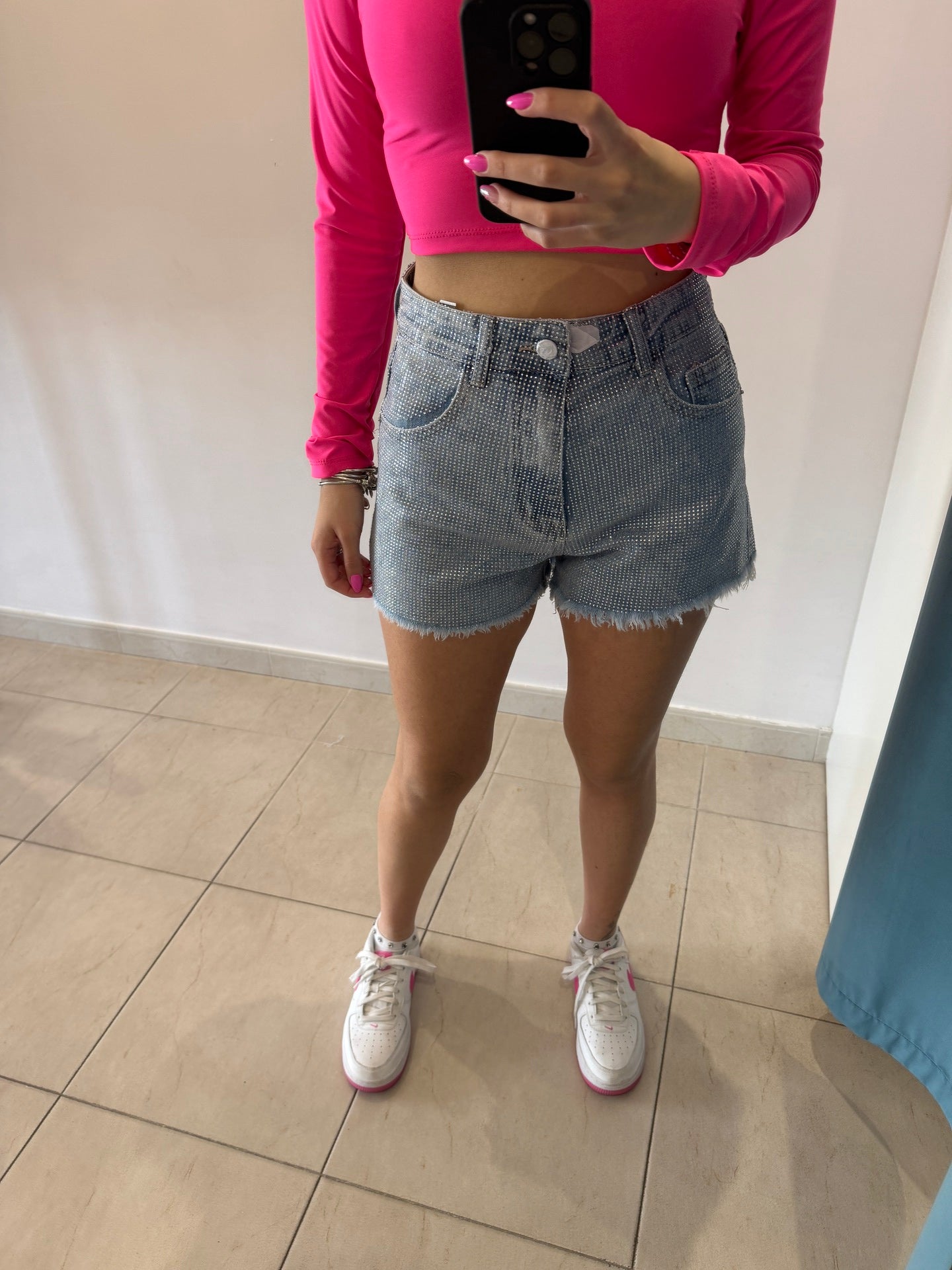 Short in denim con effetto shimmer