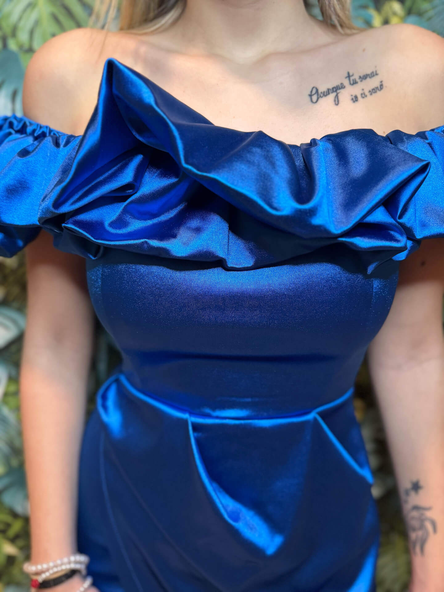 Dress con volant